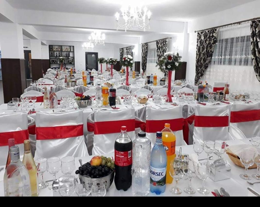 Enigma Bucovinei Hotel Vicovu de Jos Kültér fotó