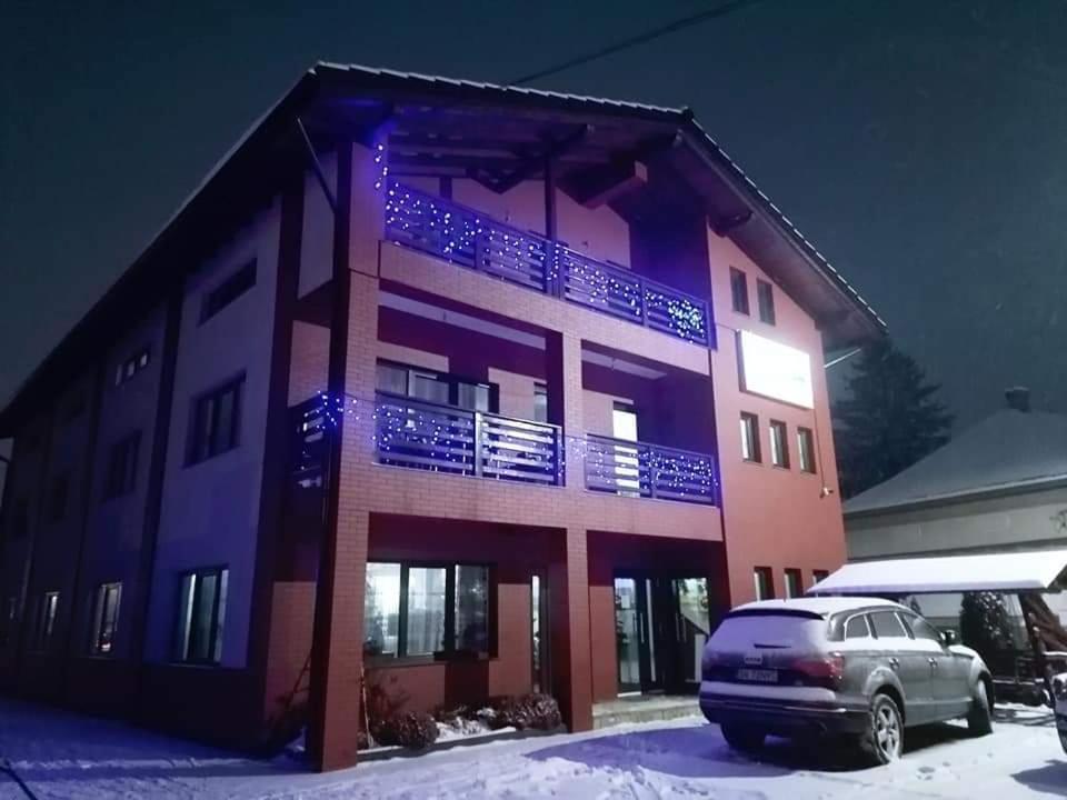 Enigma Bucovinei Hotel Vicovu de Jos Kültér fotó