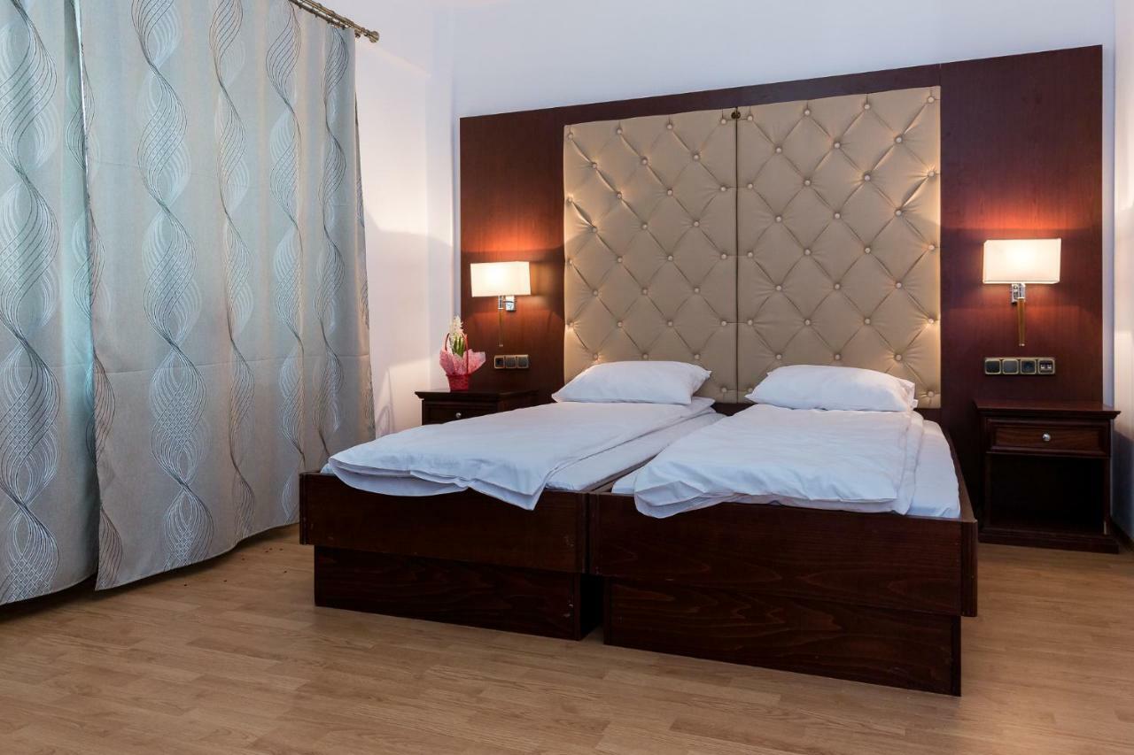 Enigma Bucovinei Hotel Vicovu de Jos Kültér fotó